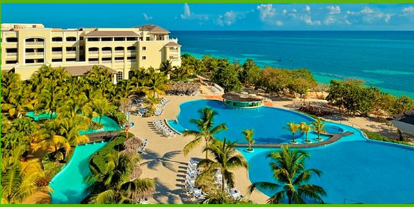 island-dream-montego-bay-airport-transfer-iberostar-rosehall-pool