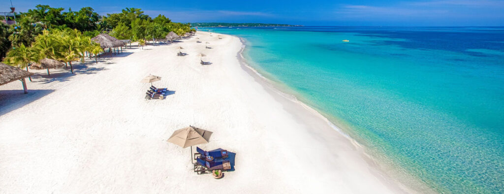 Enjoy 7 Mile Beach Negril Jamaica: Your Ultimate Getaway