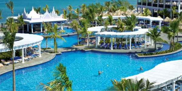 Montego Bay Airport Transfer to RIU Montego Bay