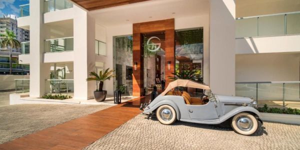 Montego Bay Airport Transfer to S Hotel Jamaica