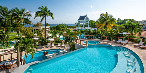 island-dream-tours-airport-transfers-to-sandals-dunns-river-pool-view