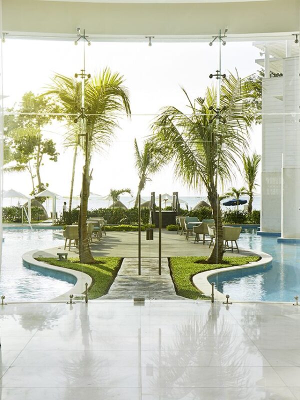 Private Transfer from MBJ Airport to Azul Beach Resort Negril